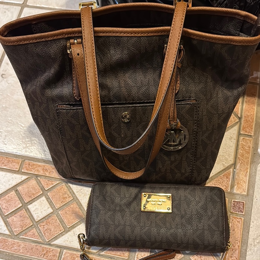 Michael Kors Dark Brown Tote and Wallet Set